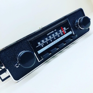1972 VW Volkswagen Sapphire XV1 am-fm STEREO Radio With Knobs and face  plate town and country