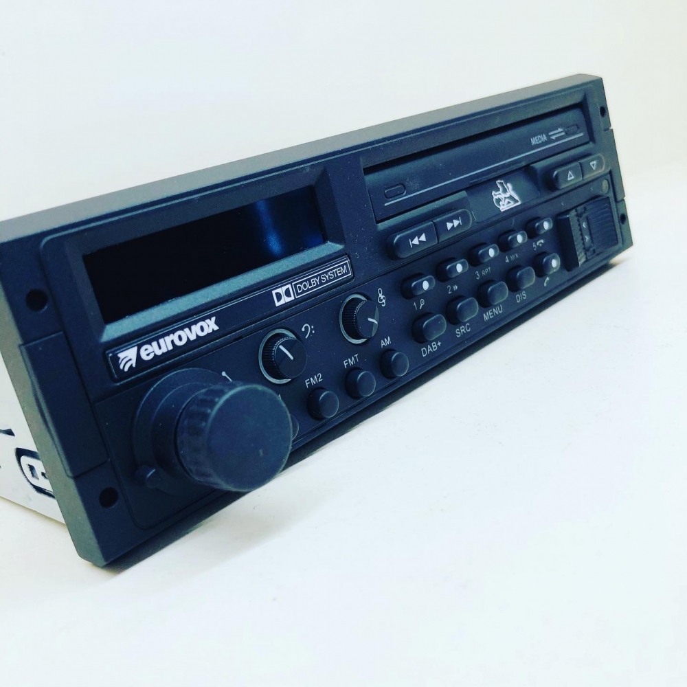 HOLDEN INSPIRED SQR-46 BLUETOOTH DAB+ 1-DIN CAR RADIO