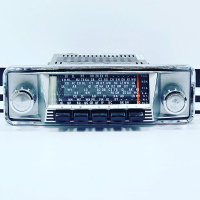 SILVER-SERIES AM/FM RADIO ASSEMBLY : 1965-1968 CHEVROLET (AUSTRALIAN DELIVERED)